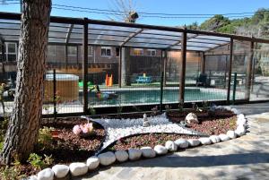 The swimming pool at or close to Casa Rural Mansion Adela con Piscina y Jacuzzi