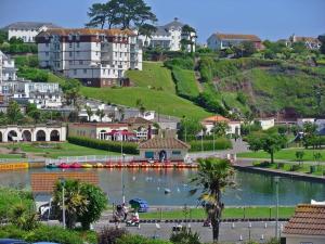 Gallery image of Vista Room with a Sea View in Paignton