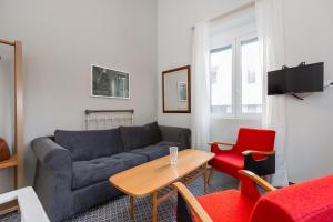 Et tv og/eller underholdning på Troon of Athens Apartments