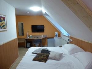 Gallery image of Landhotel Auerose Garni in Neu Kosenow