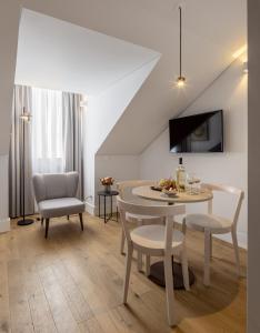 Μια τηλεόραση ή/και κέντρο ψυχαγωγίας στο Lisbon Serviced Apartments - Madalena