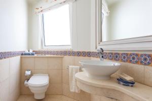 Bilik mandi di Residence Estrela do Mar +18 gambar
