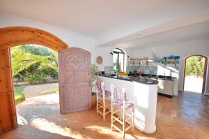 A kitchen or kitchenette at Villa Dar Sultana