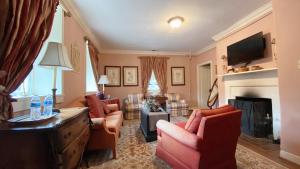 Wayside Inn Bed and Breakfast