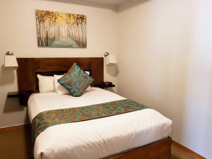 Galeriebild der Unterkunft Sunset Resorts Canmore and Spa in Canmore