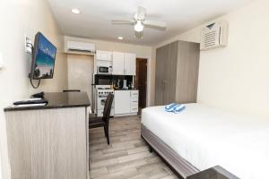 Gallery image of Caribbean Resort Suites in Hollywood