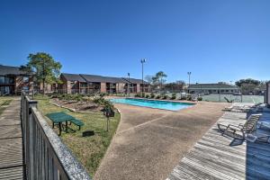 Gallery image of Game Day Retreat with Pool Access 2 Mi to Texas AandM in College Station