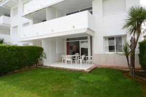 The building in which Az apartmant is located