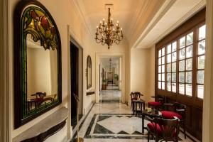 Posezení v ubytování Maidens Hotel New Delhi