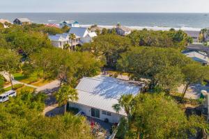 Gallery image of Sea Salt Cottage in Folly Beach