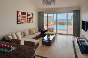 O zonă de relaxare la Mövenpick Al Nawras Jeddah - Family Resort