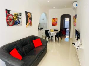 Χώρος καθιστικού στο Marsalforn centre maisonette