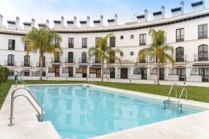 The swimming pool at or close to MIRADOR DEL VALLE