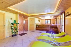 Posezení v ubytování Hotel les Sapins