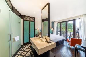 Gallery image of De An Hotel in Hoi An