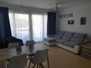 Posedenie v ubytovaní Apartamento Conil, perfecta ubicación
