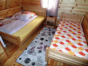 Postel nebo postele na pokoji v ubytování Cottage Borje