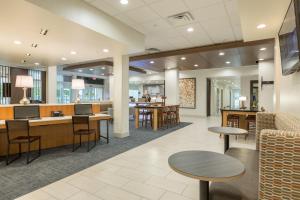 A restaurant or other place to eat at Holiday Inn Express & Suites - San Marcos South, an IHG Hotel