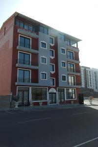 Budova, kde se aparthotel nachází