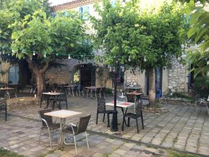 Restaurace v ubytování Le Mas de Valaurie