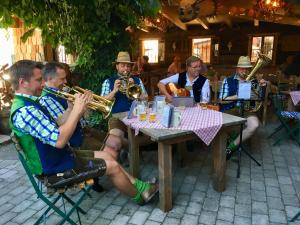 Zdjęcie z galerii obiektu Gasthof Zacherlbräu w mieście Bruck an der Großglocknerstraße