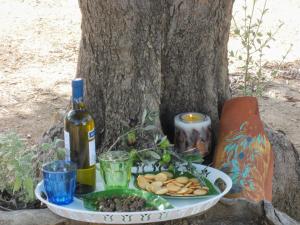 Thức uống tại Nyfes Traditional Boutique Faltaina +35 ảnh