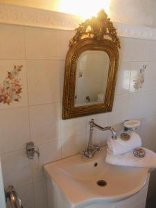 Ένα μπάνιο στο Nyfes Traditional Boutique Vagelio