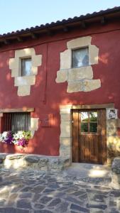 The building in which the holiday home is located