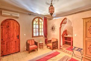 Riad Janoub的休息区