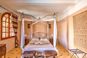 Riad Janoub客房内的一张或多张床位
