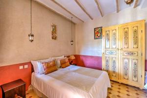 Riad Janoub客房内的一张或多张床位