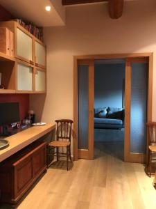 Kuchyň nebo kuchyňský kout v ubytování Appartamento in Villa con Piscina - Mhateria Relais