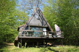 Casa pequeña con porche y terraza en Chalet Nummer 61, en Durbuy