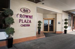 Certifikát, hodnocení, plakát nebo jiný dokument vystavený v ubytování Crowne Plaza Chester by IHG