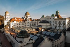 Výhľad na mesto Budapešť alebo výhľad na mesto priamo z apartmánu
