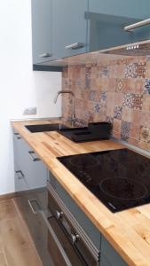 A kitchen or kitchenette at Casita Tio Manuel