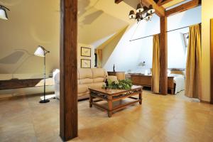 Un lugar para sentarse en Hotel Kristin Hrádek