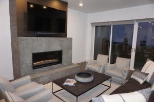 Private Hot Tub- Luxury 4Br 4Ba Residence in Canyons Village condo