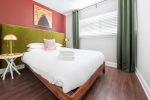 WanderJaunt - Walton - 2BR - Central Austin