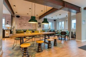 ห้องอาหารหรือที่รับประทานอาหารของ Vienna House Easy by Wyndham Ingolstadt +101 ภาพ