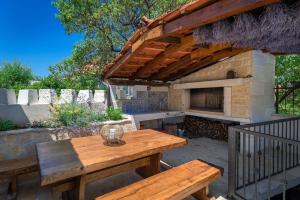 Balkón nebo terasa v ubytování Holiday home Škrika