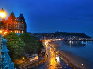 Gallery image of Scarborough-Penthouse, with private balcony, lift and parking in Scarborough