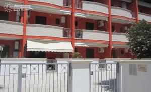 A balcony or terrace at Residence Marina di Carlino Tourist