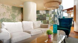 A seating area at Bull Astoria