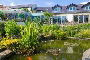 Gibbon Bridge Hotel