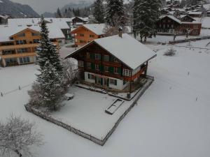 Chalet Halten v zimě + 4 fotografie