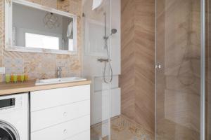 Kúpeľňa v ubytovaní Rozłogi Sunny Apartment