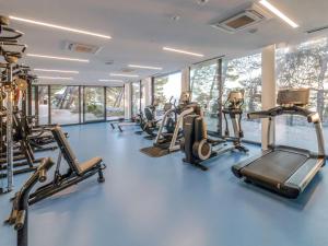 Posilňovňa alebo fitness centrum v ubytovaní Bluesun Mala Berulia
