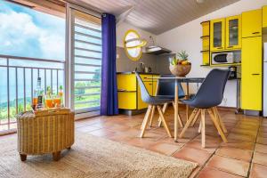 Kuchyň nebo kuchyňský kout v ubytování DHM - Domaine Habitation Merveilleuse