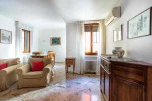 A seating area at Ca degli Angeli